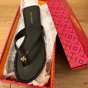 Tory Burch classic flip flops- NWT